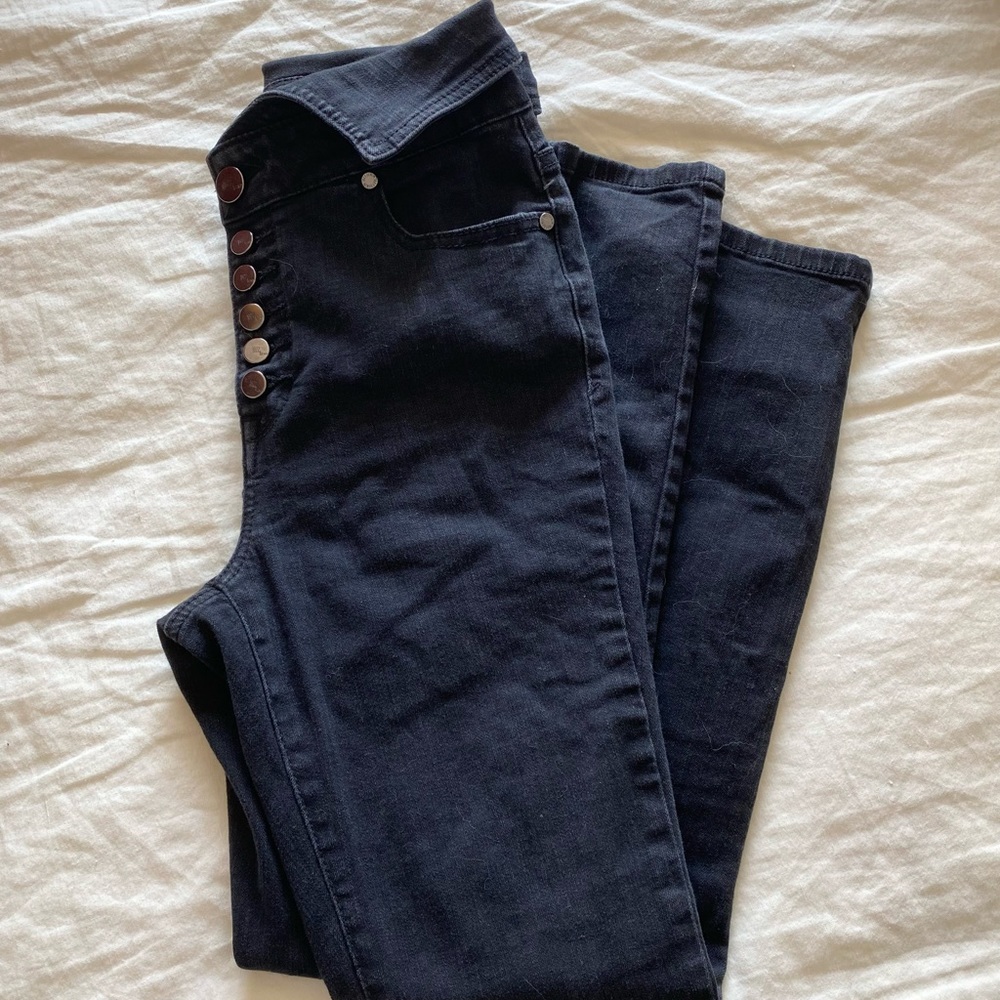 1822 Black Skinny Denim - size 27